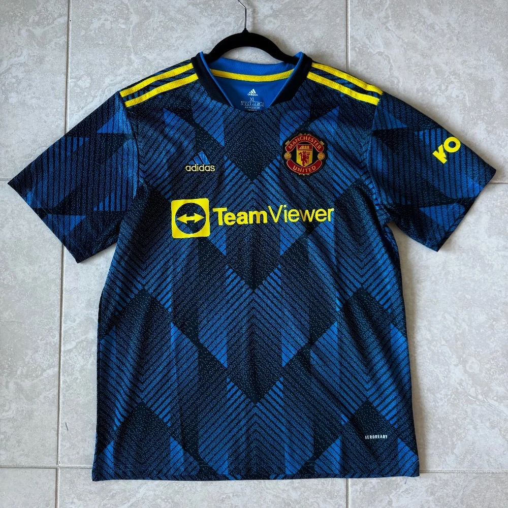Adidas Manchester United 2021-22 Third Jersey